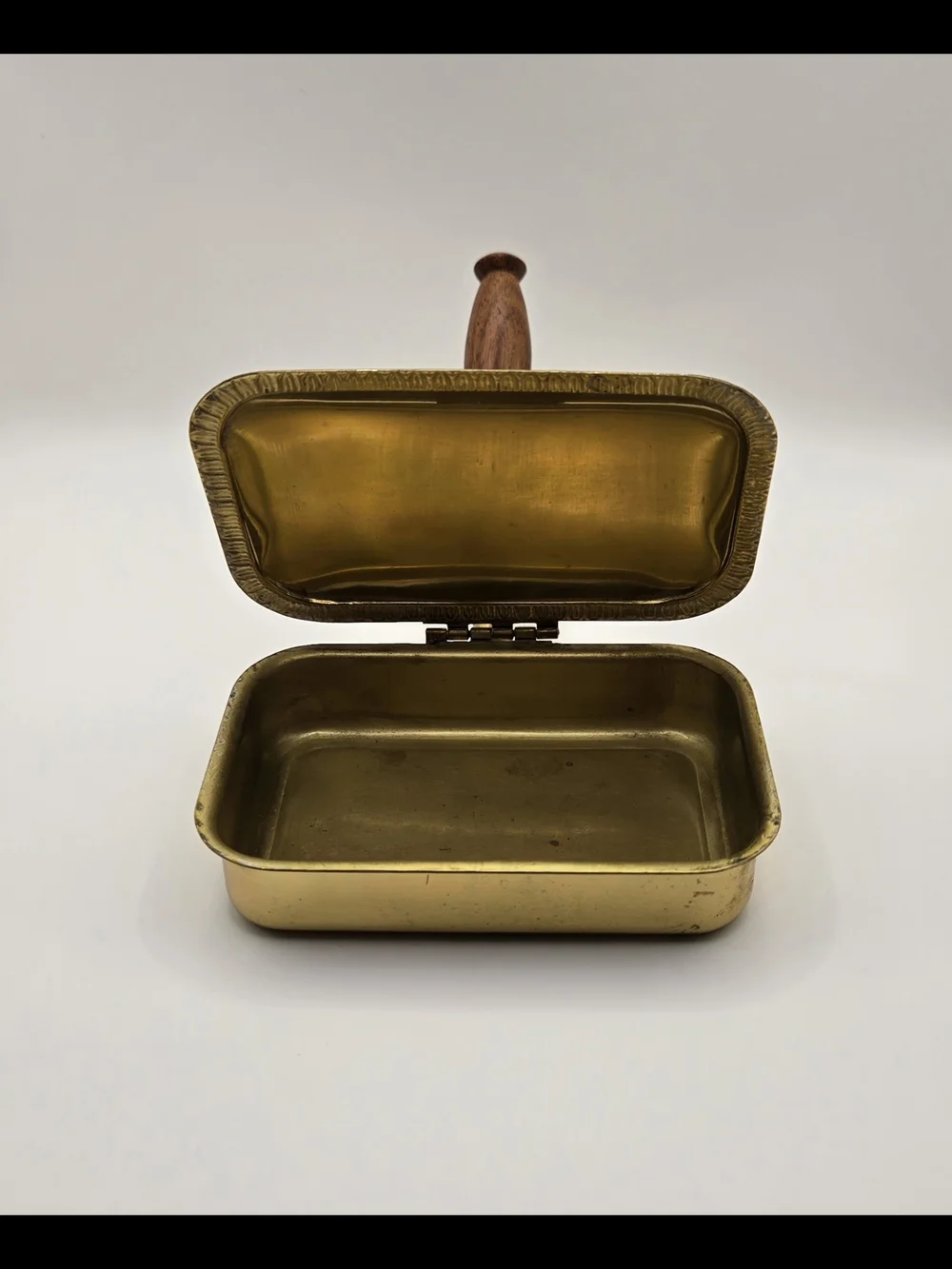 ✨ Vintage Brass Silent Butler Crumb Catchers – Set of 2 - Picture 3 of 15